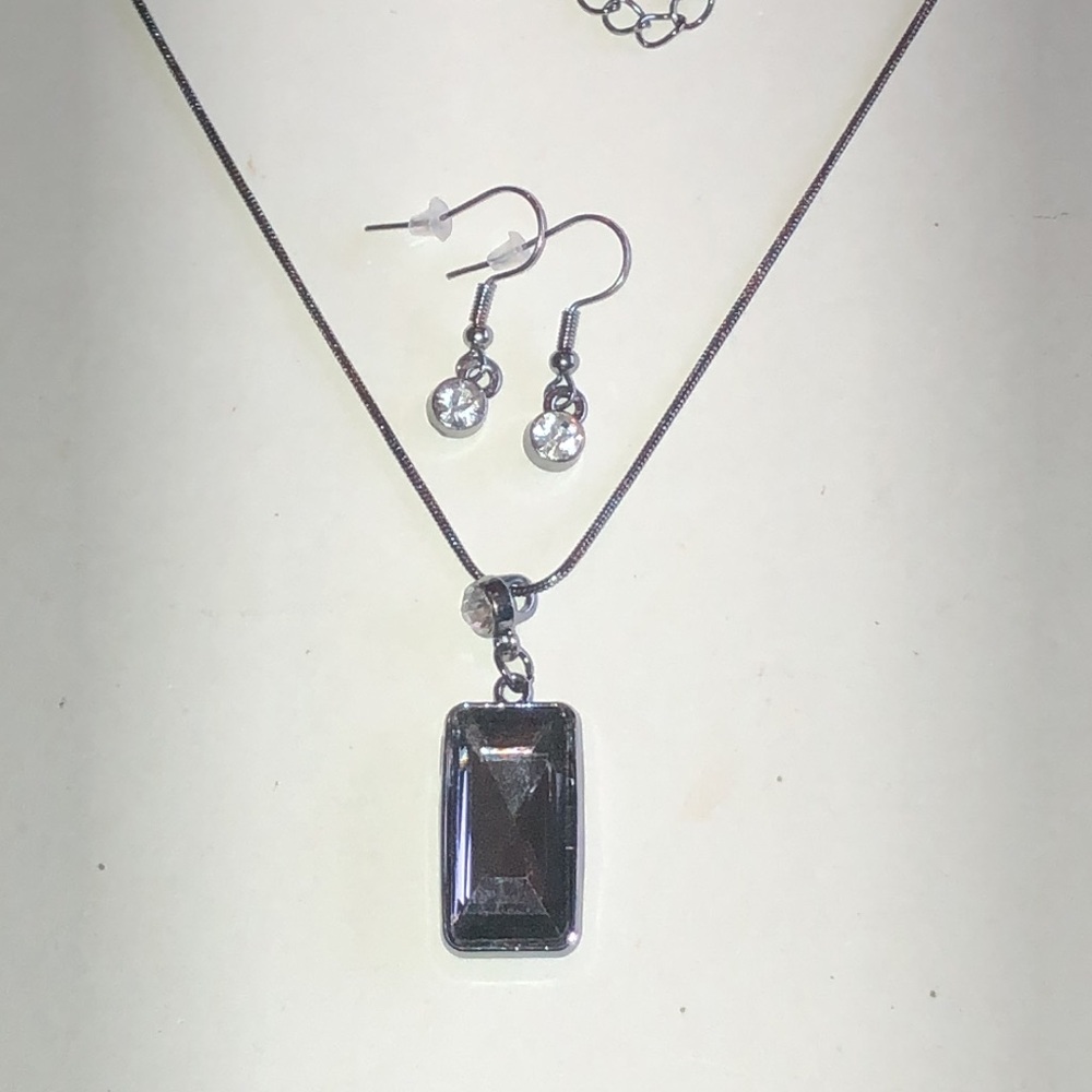 Dark Gray Smoky Gray Rectangle Pendant Necklace and Earrings Set